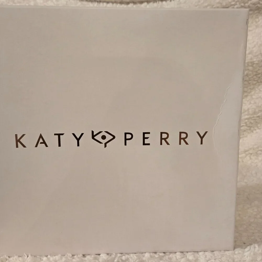 Katy Perry Shoes - Womens 6.5M - The Daarling Combat Boot CHALK - BNIB - Picture 4 of 7